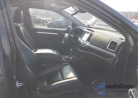 2019 Toyota Highlander Xle из США, поврежденный, VIN 5TDJZRFH1KS589443